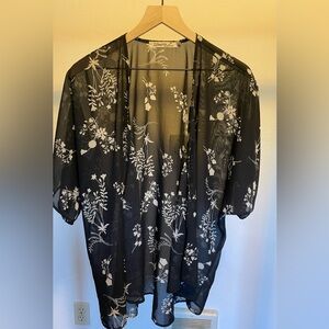 Black and white floral kimono